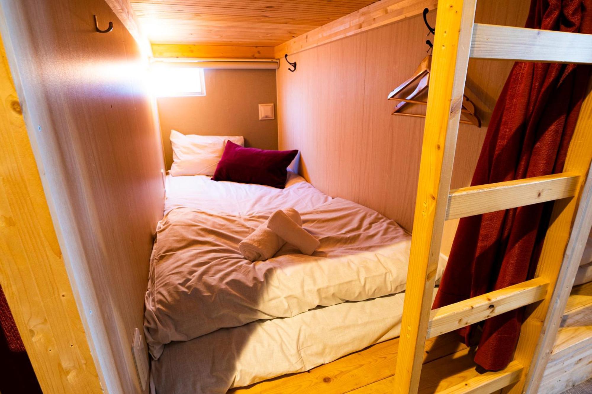 R Hostel Namba South Осака Экстерьер фото